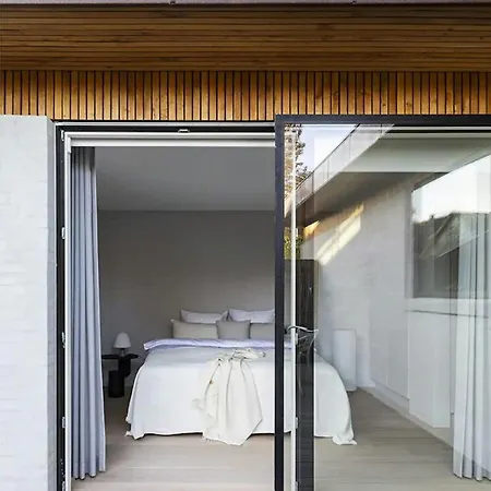 Stylish 70's With Forest And View In Ry 度假居 瑞伊