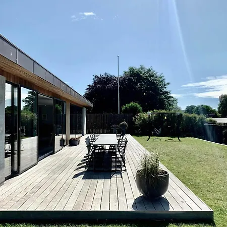 度假居 Stylish 70's With Forest And View In Ry *