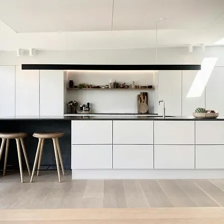 Stylish 70's With Forest And View In Ry 度假居