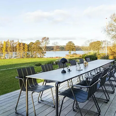 Feriehus Stylish 70's With Forest And View In Ry Ry