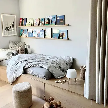 Stylish 70's With Forest And View In Ry 瑞伊